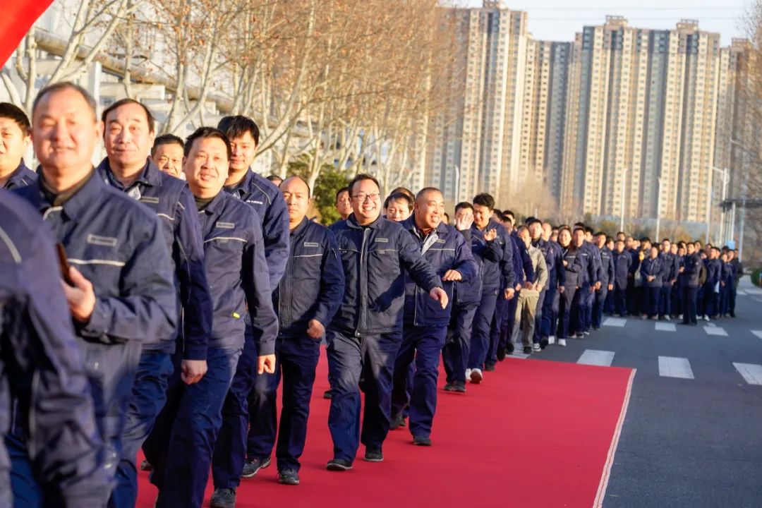 醒狮腾跃启新章 | 3499拉斯维加斯专用车2025年开工盛典燃情开启！