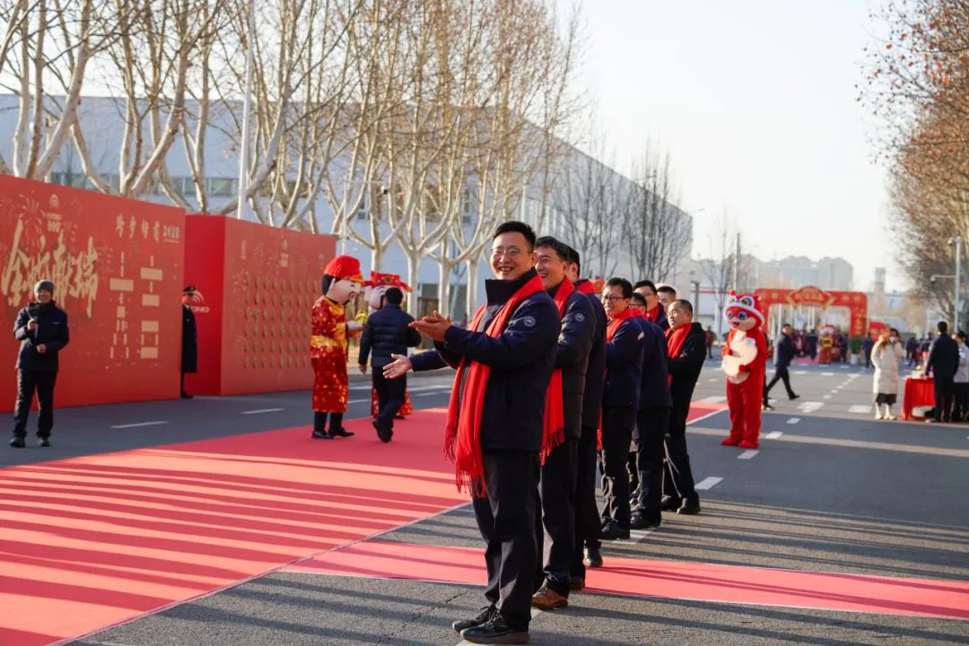 醒狮腾跃启新章 | 3499拉斯维加斯专用车2025年开工盛典燃情开启！