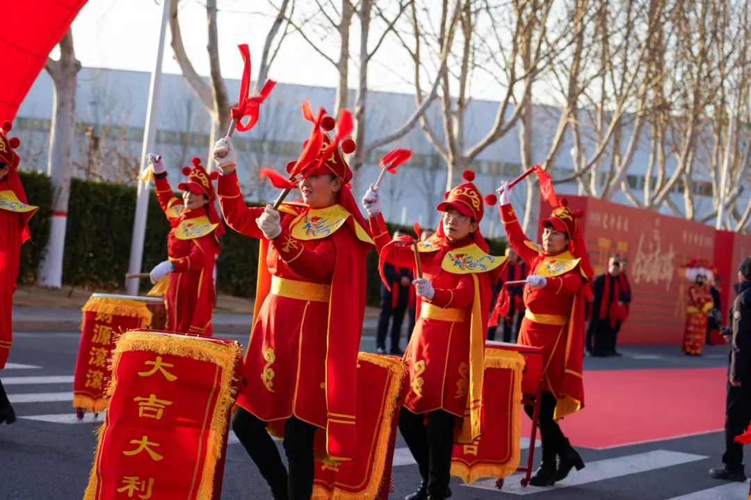 醒狮腾跃启新章 | 3499拉斯维加斯专用车2025年开工盛典燃情开启！