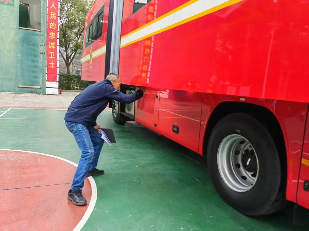 为逆行者护航 | 3499拉斯维加斯专用车消防专项服务月活动启动