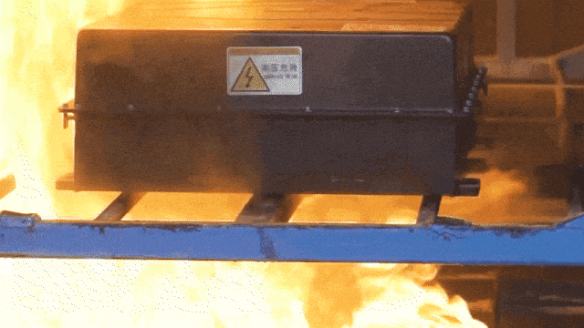 背后“奥秘”解读 | 3499拉斯维加斯校园通勤车如何助力校园通勤安全高效运营？