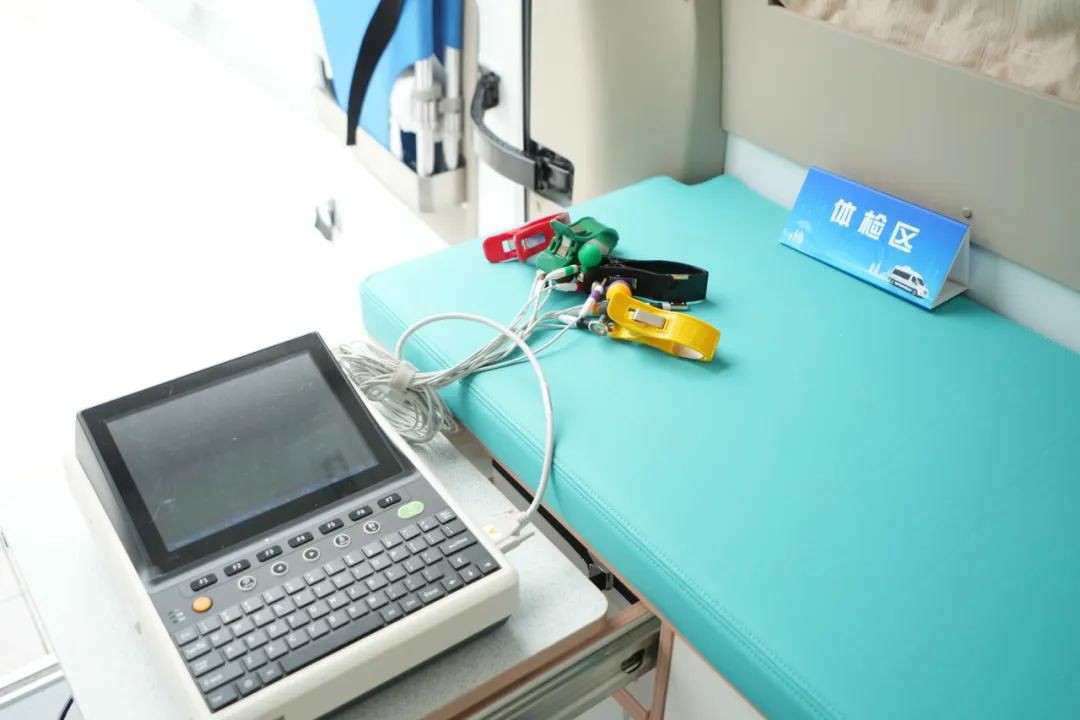 流动医疗暖民心·签约服务进万家! 3499拉斯维加斯民生体检巡诊车助力滑县医共体建设